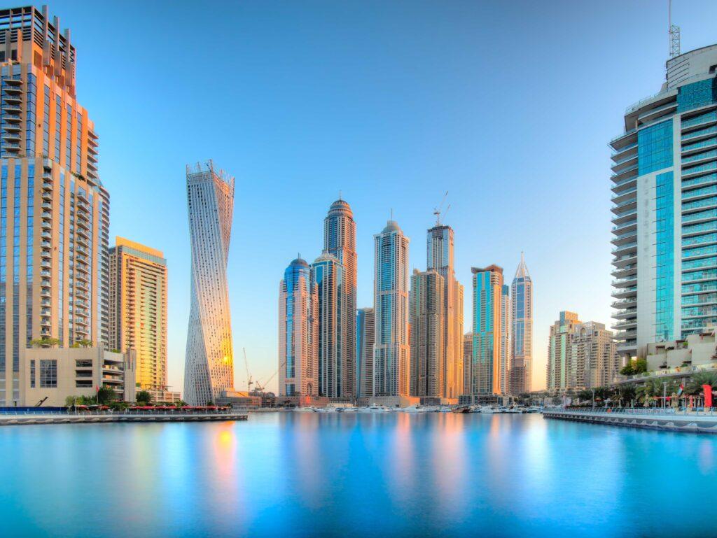 Dubai Marina at blue hour, Dubai, Vereinigte Arabische Emirate,